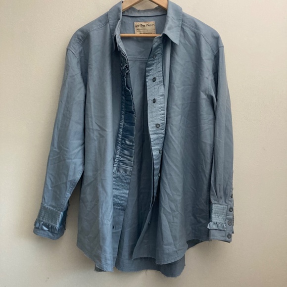 We the free women’s shirt - Picture 2 of 9